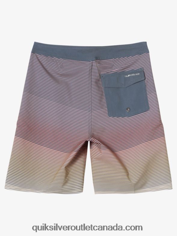 CA Quiksilver Boys 8-16 Surfsilk Massive 17 Boardshorts wheat TX4R21911