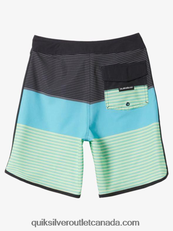 CA Quiksilver Boys 8-16 Surfsilk Tijuana 17 Boardshorts black TX4R21982