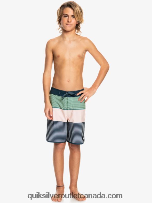 CA Quiksilver Boys 8-16 Surfsilk Tijuana Yth 17 Boardshort veiled rose TX4R22271