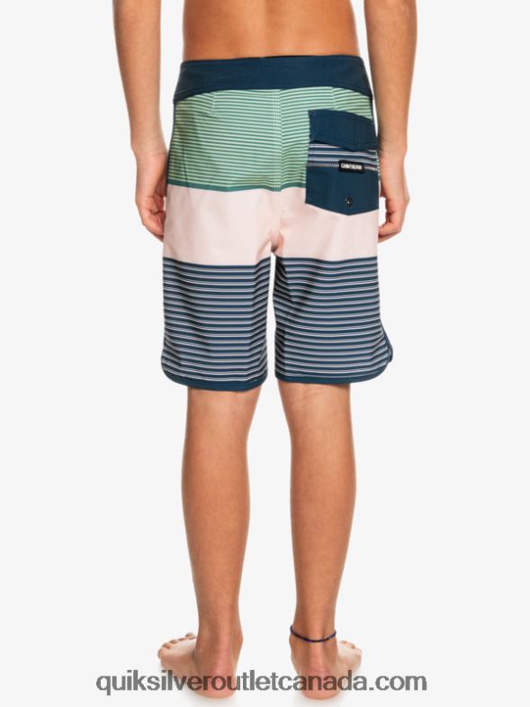 CA Quiksilver Boys 8-16 Surfsilk Tijuana Yth 17 Boardshort veiled rose TX4R22271