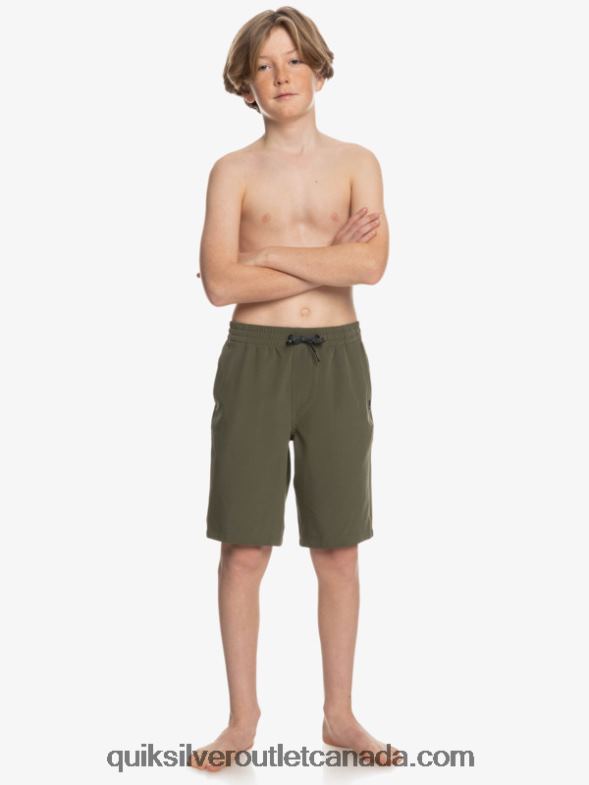 CA Quiksilver Boys 8-16 Ocean Elastic Amph Yth 18 Hybrid Shorts grape leaf TX4R22255