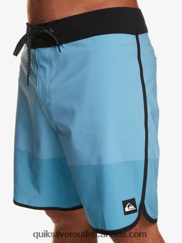 CA Quiksilver Men Highlite Scallop 19 Boardshorts azure blue TX4R217