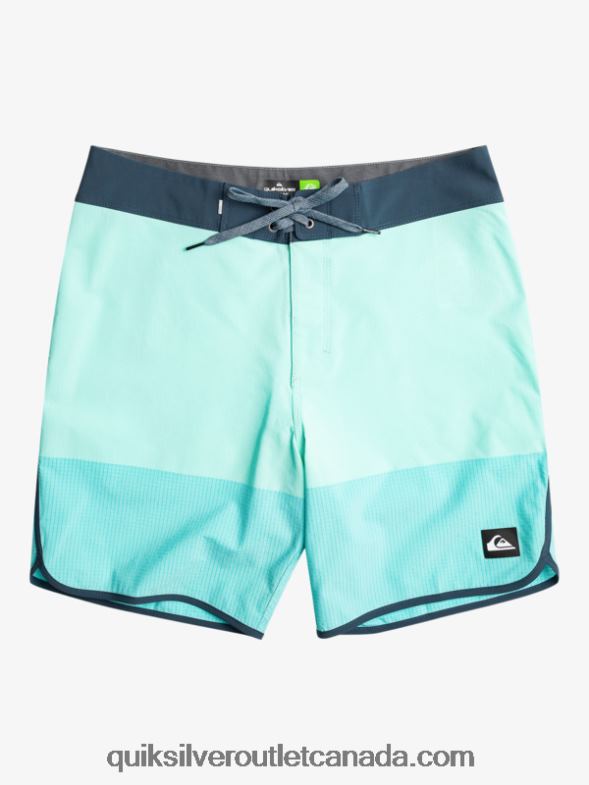CA Quiksilver Men Highlite Scallop 19 Boardshorts beach glass TX4R235