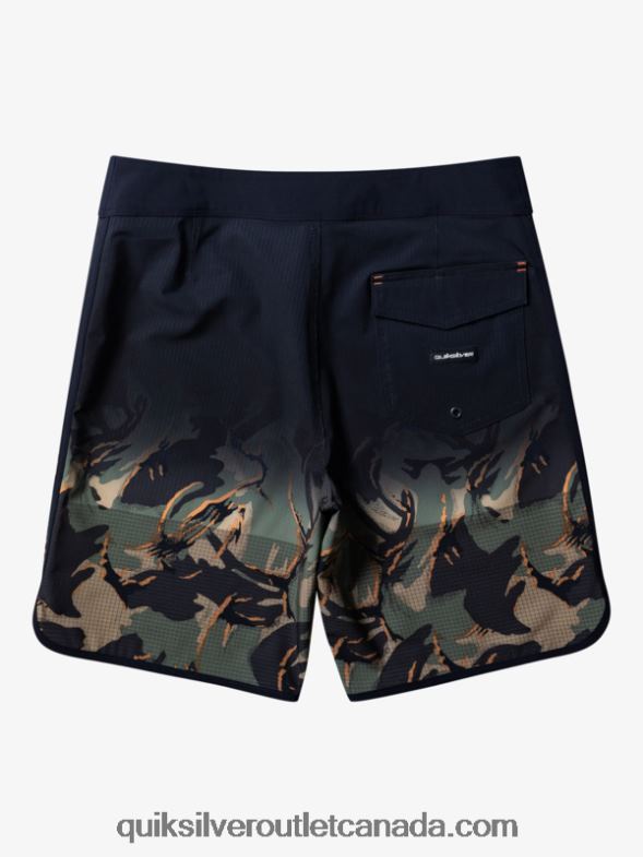 CA Quiksilver Men Highlite Scallop 19 Boardshorts four leaf clover TX4R225