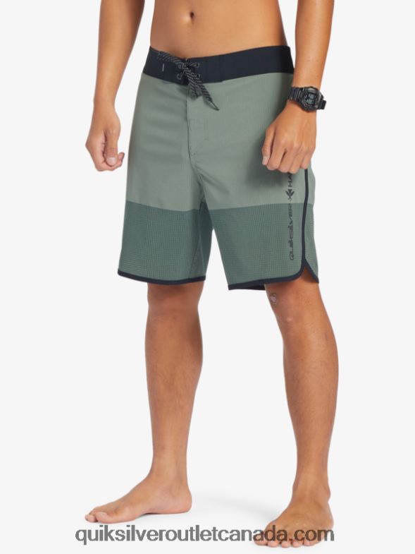 CA Quiksilver Men Highlite Scallop 19 Boardshorts thyme TX4R230