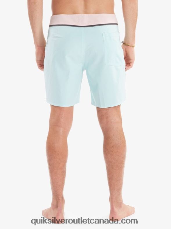 CA Quiksilver Men Solid Snap 17 Recycled Boardshorts blue tint TX4R21828