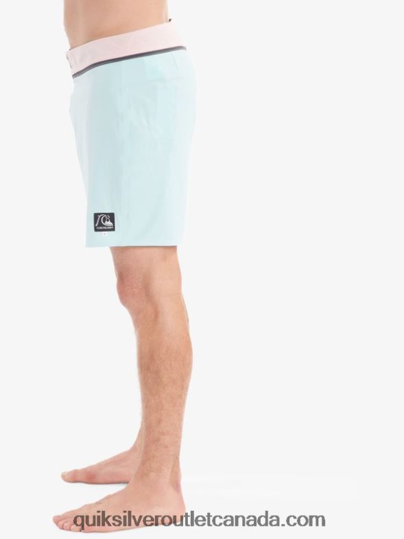 CA Quiksilver Men Solid Snap 17 Recycled Boardshorts blue tint TX4R21828
