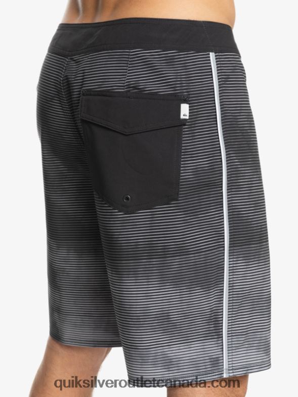 CA Quiksilver Men SurfSilk Massive 20 Boardshorts black TX4R21593