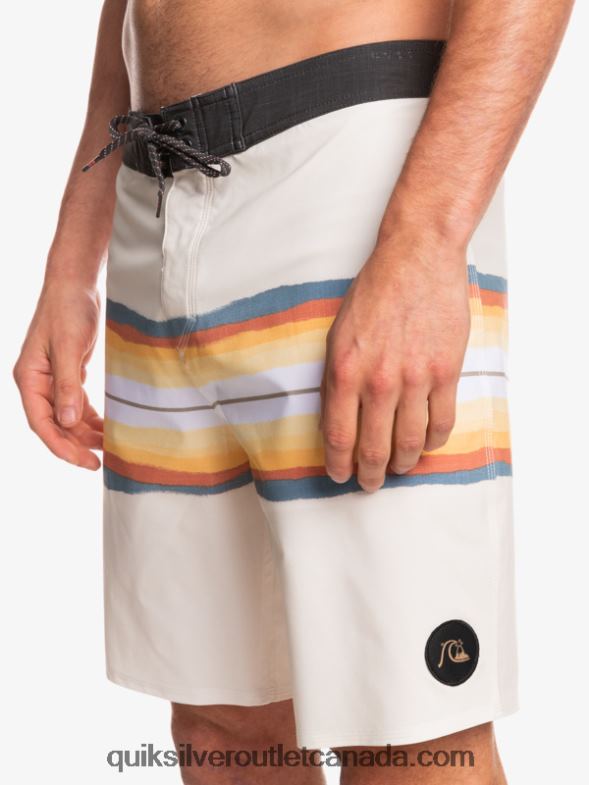 CA Quiksilver Men SurfSilk Resin Tint 19 Boardshorts antique white TX4R21445