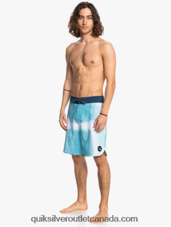 CA Quiksilver Men SurfSilk Scallop 19 Boardshorts delph blue TX4R21494