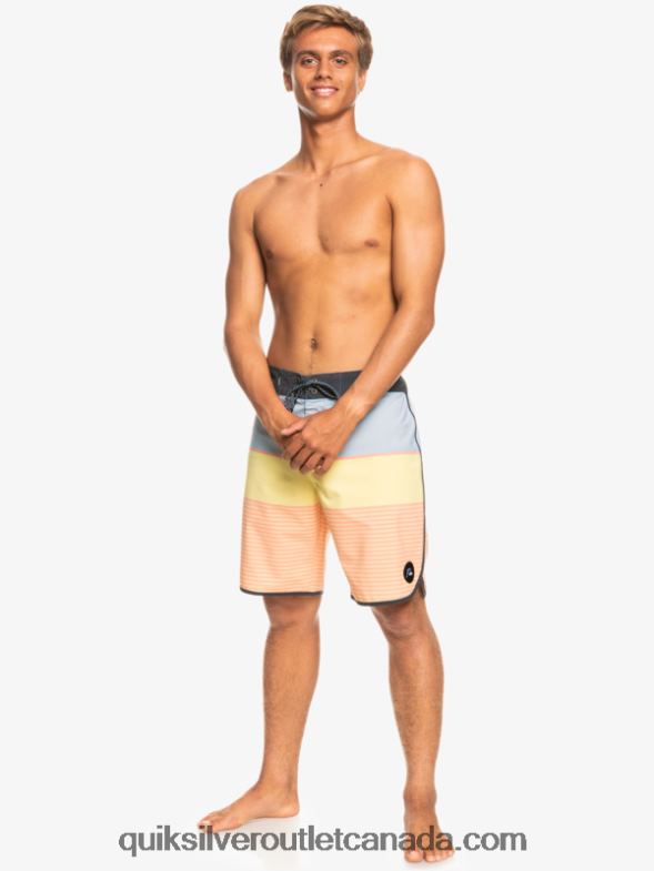 CA Quiksilver Men SurfSilk Tijuana 19 Boardshorts peach pink TX4R21408