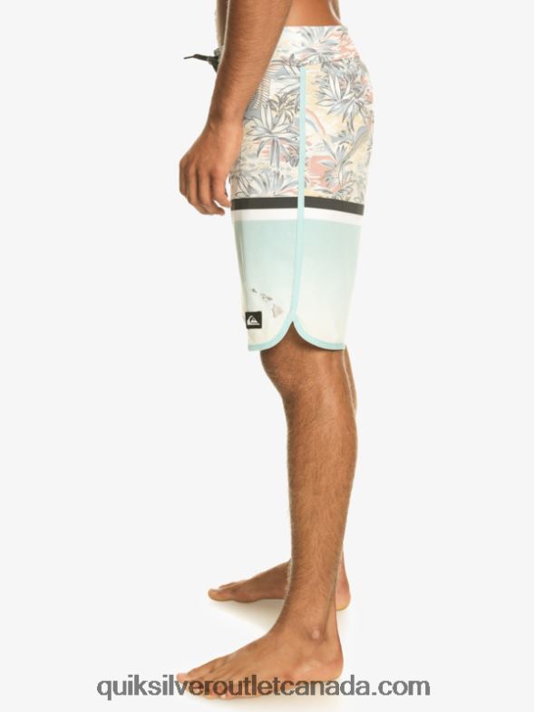 CA Quiksilver Men Surfsilk Division Scallop 19 Boardshorts sky blue TX4R21396