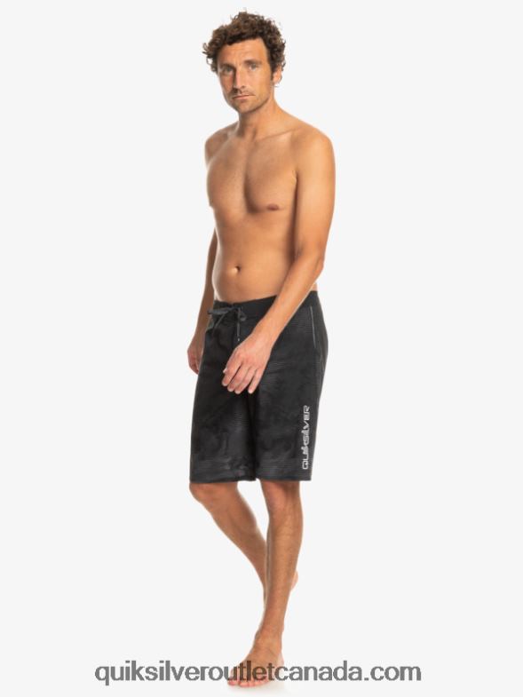 CA Quiksilver Men Surfsilk Massive 20 Boardshorts black TX4R2335