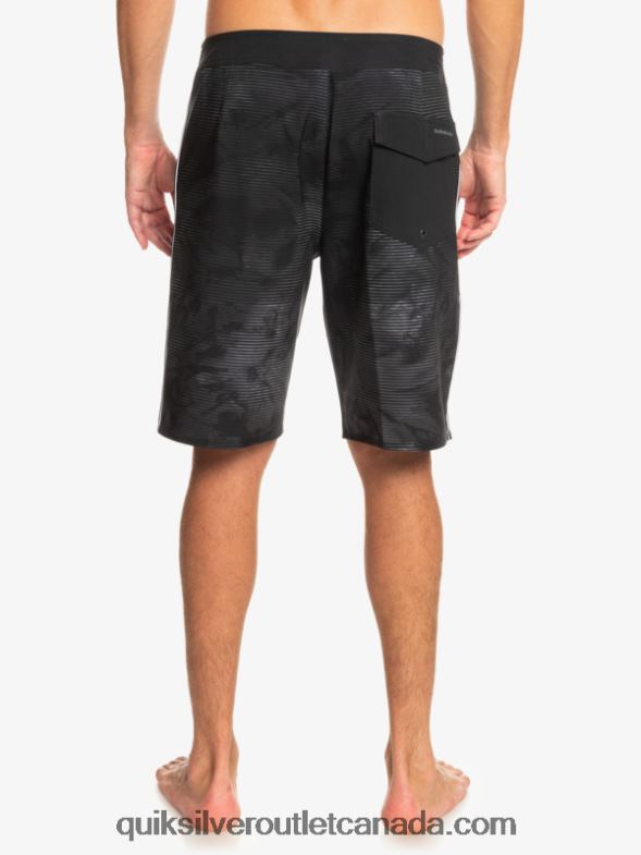 CA Quiksilver Men Surfsilk Massive 20 Boardshorts black TX4R2335