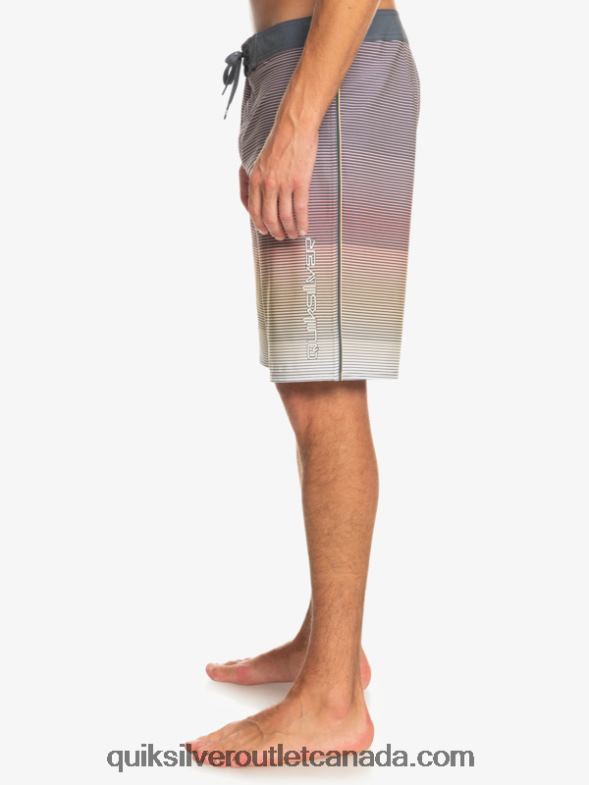 CA Quiksilver Men Surfsilk Massive 20 Boardshorts wheat TX4R2334