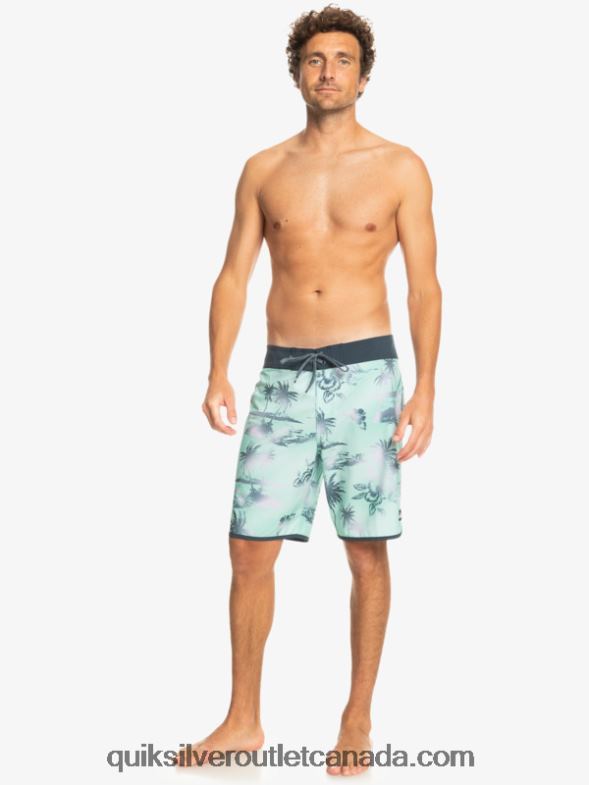 CA Quiksilver Men Surfsilk Scallop 19 Boardshorts beach glass TX4R2222